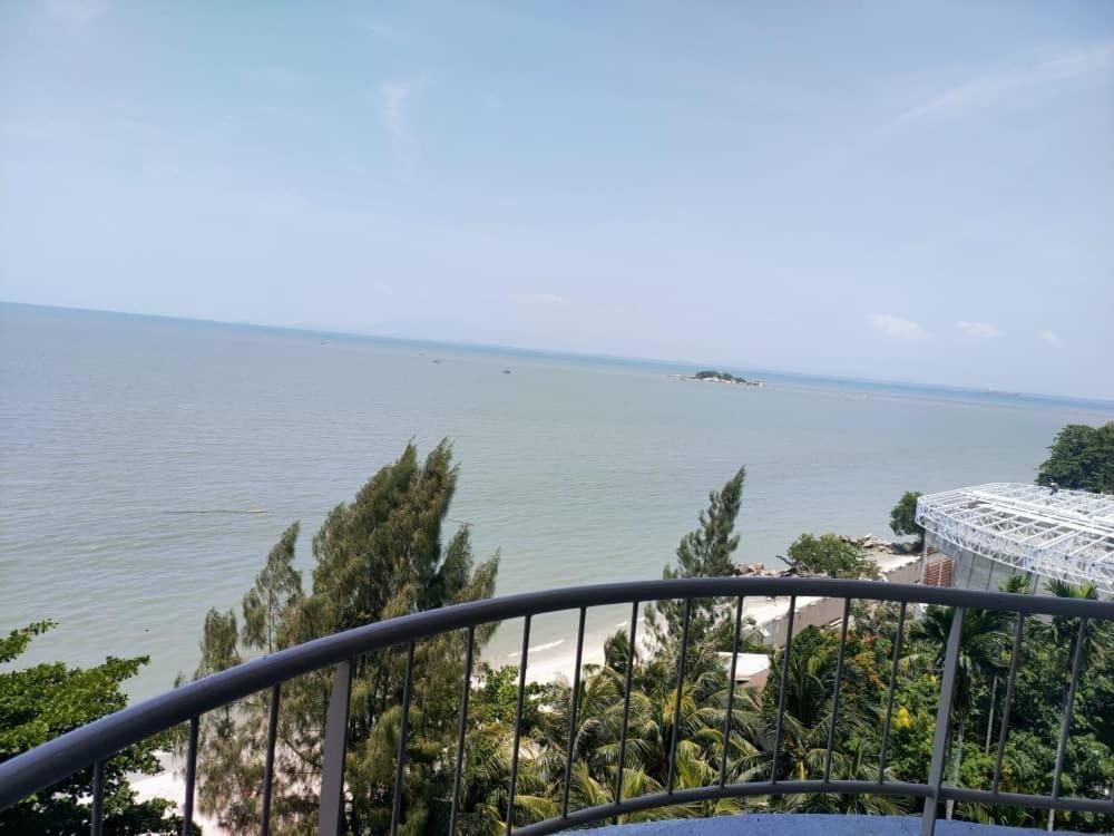 Beachfront Full Sea Penang تانجونغ بونغاه المظهر الخارجي الصورة