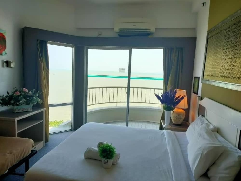 Beachfront Full Sea Penang تانجونغ بونغاه المظهر الخارجي الصورة