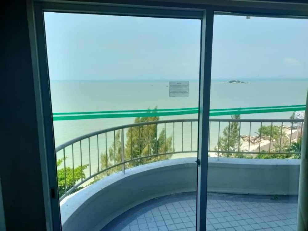 Beachfront Full Sea Penang تانجونغ بونغاه المظهر الخارجي الصورة